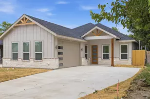3017 Donalee St, Fort Worth, TX 76105 - Photo 2