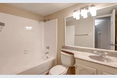 4814 Trailwood Drive, Grand Prairie, TX 75052 - Photo 16