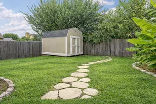 4814 Trailwood Dr, Grand Prairie, TX 75052 - Photo 18
