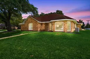 3718 Thornhill Way, Rowlett, TX 75088 - Photo 2
