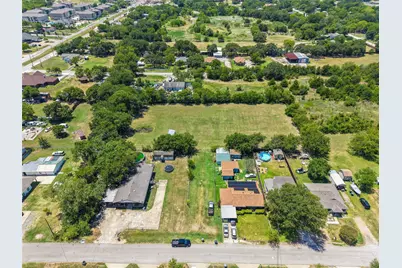 69 Sarah Lane, Dallas, TX 75253 - Photo 2