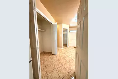 2616 18th Street W, Irving, TX 75060 - Photo 10