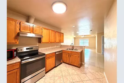 2616 18th Street W, Irving, TX 75060 - Photo 4