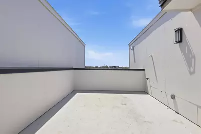 2015 California Drive #105, Dallas, TX 75204 - Photo 26