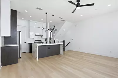 2015 California Drive #105, Dallas, TX 75204 - Photo 2