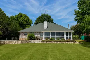 7066 Golf Dr, Whitney, TX 76692 - Photo 2