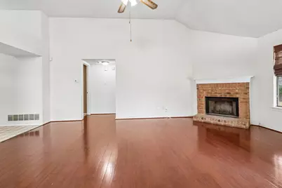 519 Kessler Street, Grand Prairie, TX 75052 - Photo 8