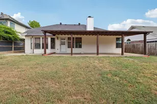 519 Kessler St, Grand Prairie, TX 75052 - Photo 34