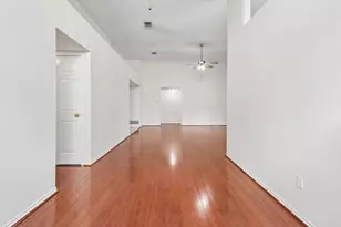 519 Kessler St, Grand Prairie, TX 75052 - Photo 12
