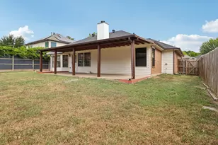 519 Kessler St, Grand Prairie, TX 75052 - Photo 36