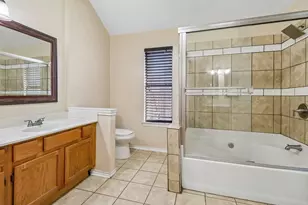 519 Kessler St, Grand Prairie, TX 75052 - Photo 32