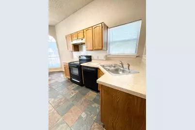 6404 Tempest Drive, Arlington, TX 76001 - Photo 8