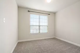 2640 Venice Dr, Grand Prairie, TX 75054 - Photo 22