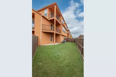 2640 Venice Drive #2, Grand Prairie, TX 75054 - Photo 34