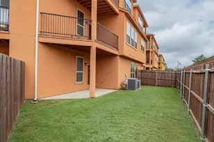2640 Venice Dr, Grand Prairie, TX 75054 - Photo 34