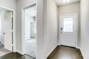 313 Ember Cir, Waxahachie, TX 75165 - Photo 4
