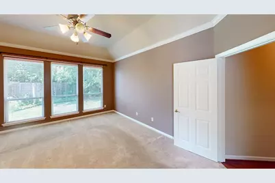 5836 Windy Meadow Lane, Grand Prairie, TX 75052 - Photo 12