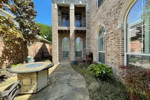 40 Emerald Pond Dr, Frisco, TX 75034 - Photo 2