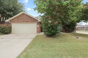 1220 Round Pen Run, Fort Worth, TX 76052 - Photo 2
