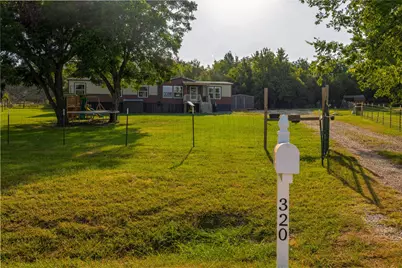 320 Valley Lake Court, Springtown, TX 76082 - Photo 2