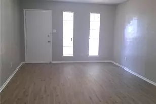 1125 Highbush Dr, Benbrook, TX 76126 - Photo 10