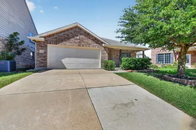 4205 Golden Sunset Court, Fort Worth, TX 76244 - Photo 2