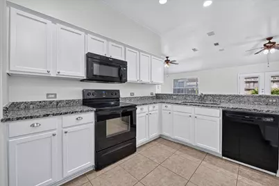 4205 Golden Sunset Court, Fort Worth, TX 76244 - Photo 10