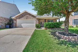 4205 Golden Sunset Ct, Fort Worth, TX 76244 - Photo 1