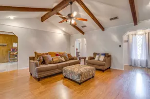 1405 Rockmoor Dr, Edgecliff Village, TX 76134 - Photo 8