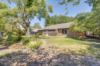 1405 Rockmoor Drive, Edgecliff Village, TX 76134 - Photo 32