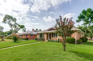 912 Fernwood Dr, Richardson, TX 75080 - Photo 2