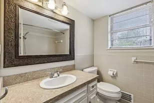 9611 Meadowhill Dr, Dallas, TX 75238 - Photo 16