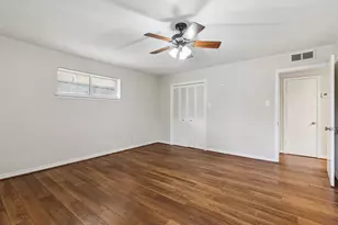 9611 Meadowhill Dr, Dallas, TX 75238 - Photo 14