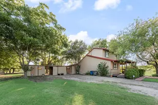 220 Crump Cir, Red Oak, TX 75154 - Photo 4