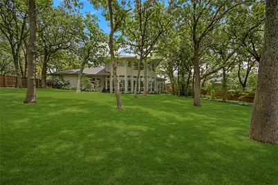 800 Shady Bend Court, Highland Village, TX 75077 - Photo 4