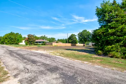 321 Jack Harris Lane, Pottsboro, TX 75076 - Photo 2