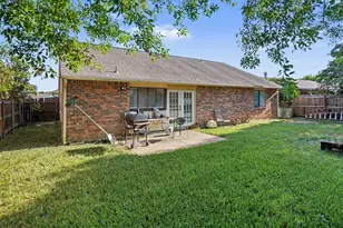 3916 Longmeadow Way, Fort Worth, TX 76133 - Photo 28