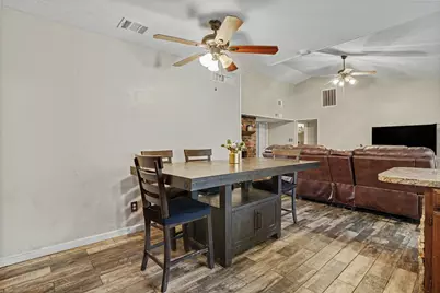 3916 Longmeadow Way, Fort Worth, TX 76133 - Photo 10