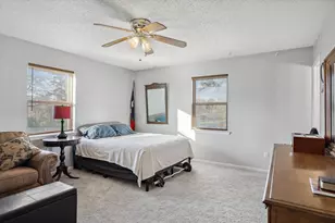 542 S Houston St, Edgewood, TX 75117 - Photo 10