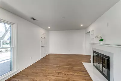 5119 Maple Springs Boulevard, Dallas, TX 75235 - Photo 4
