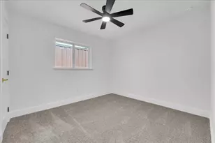 6631 Hunters Ridge Dr, Dallas, TX 75248 - Photo 26