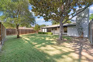 6631 Hunters Ridge Dr, Dallas, TX 75248 - Photo 34