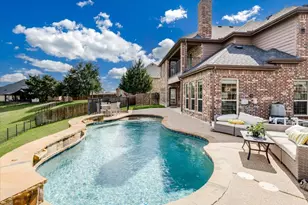 303 Fountain Creek Ct, Ovilla, TX 75154 - Photo 2