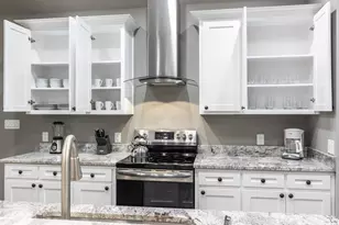 401 14th St, Grand Prairie, TX 75051 - Photo 8