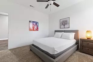 401 14th St, Grand Prairie, TX 75051 - Photo 16