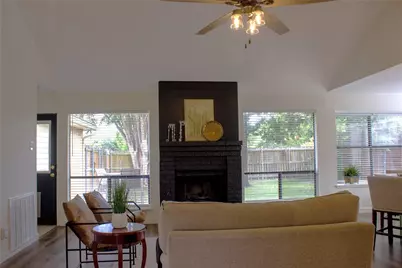 4505 Beaus Way, Garland, TX 75043 - Photo 10