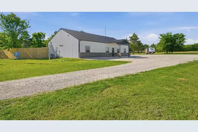 210 County Road 2184, Gainesville, TX 76240 - Photo 2