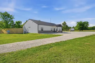 210 County Rd 2184, Gainesville, TX 76240 - Photo 2