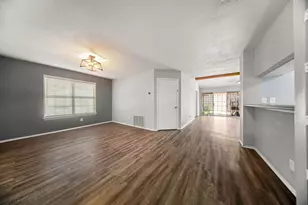 5501 Stoney Glen Dr, Mesquite, TX 75150 - Photo 4