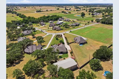 111 Flying Diamond Drive, Springtown, TX 76082 - Photo 8
